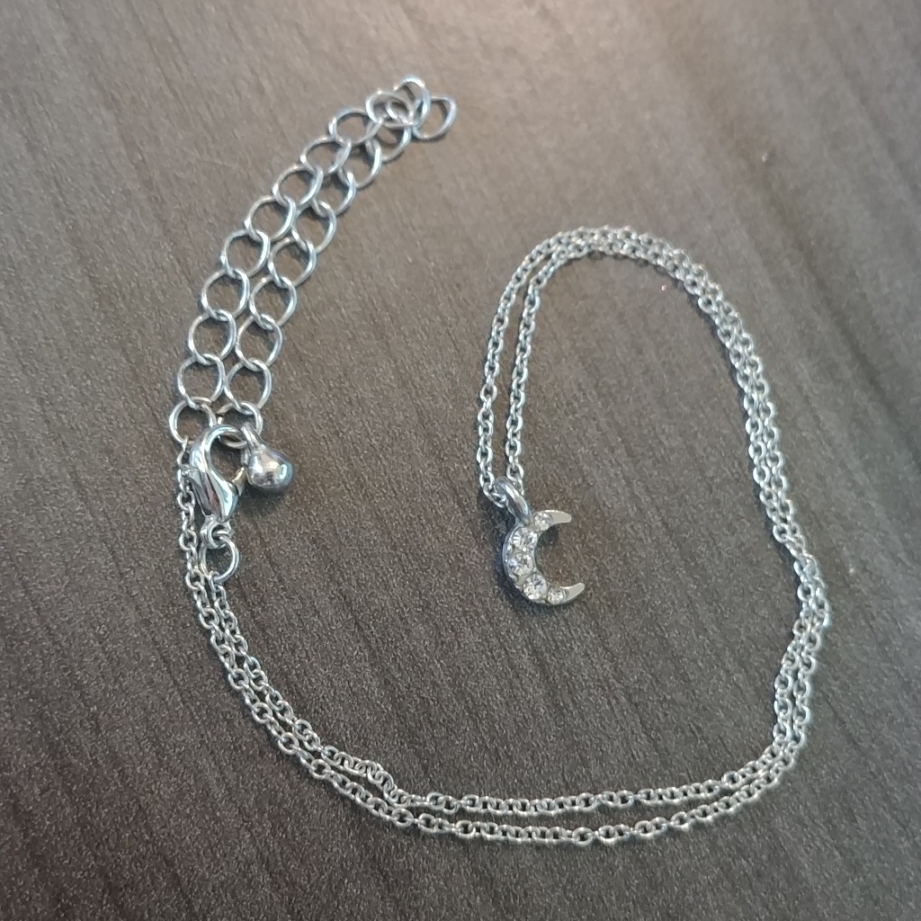 Moon Choker Necklace 12$